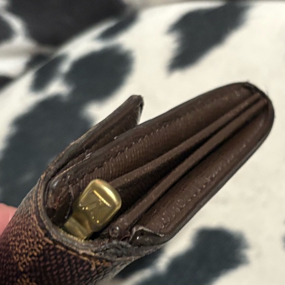 Louis Vuitton CA3029 Damier Ebene Long Wallet - Picture 6 of 15